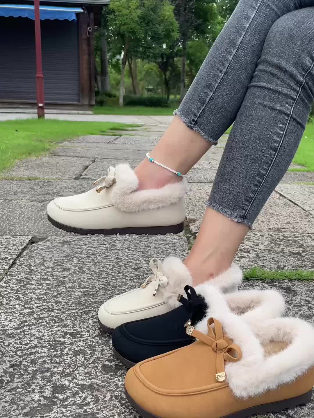 Women’s Fleece-Lined Loafers – Warm Slip-On Winter Shoes