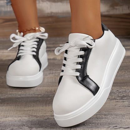 Zapatillas Retro con Cordones Loom & Soul™ – Zapatos de Caminar de PU para Mujer con Elevación Cómoda de 3–5CM y Suela de Goma