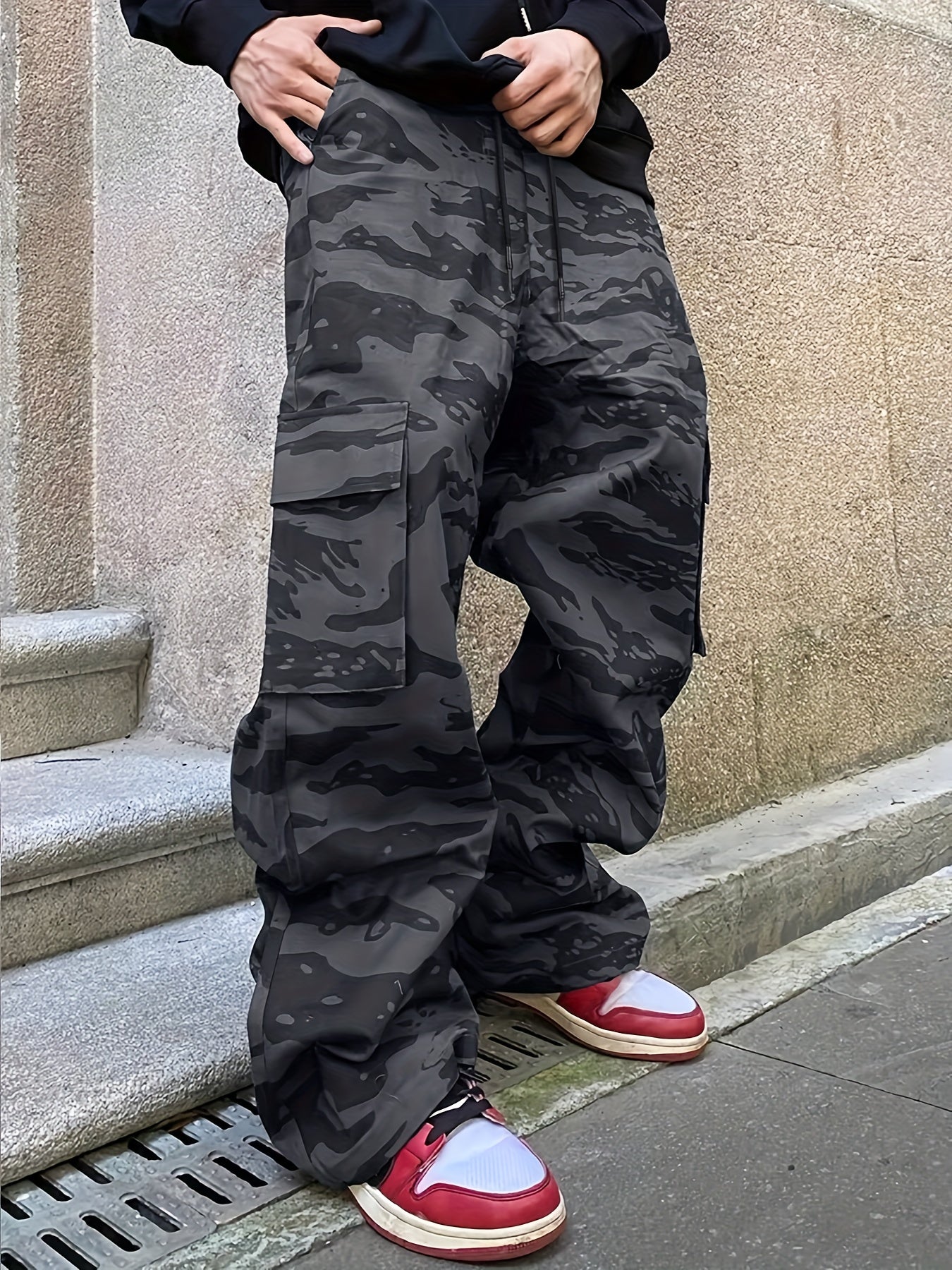 Men’s Camouflage Cargo Pants – Loose-Fit Multi-Pocket Outdoor Trousers
