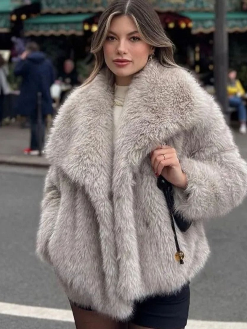 Abrigo de felpa con solapa mullida Loom & Soul™ – Chaqueta de invierno cálida para mujer para una comodidad elegante y sin esfuerzo