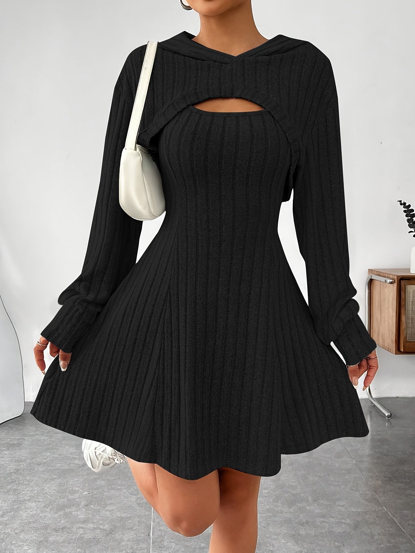 Ensemble 2 pièces côtelé pour femme – Top court à capuche et robe moulante