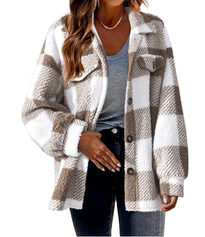 Chaqueta de Vellón de Cordero Loom & Soul para Mujer – Abrigo Sherpa Suave con Botones para una Cálida Comodidad Invernal