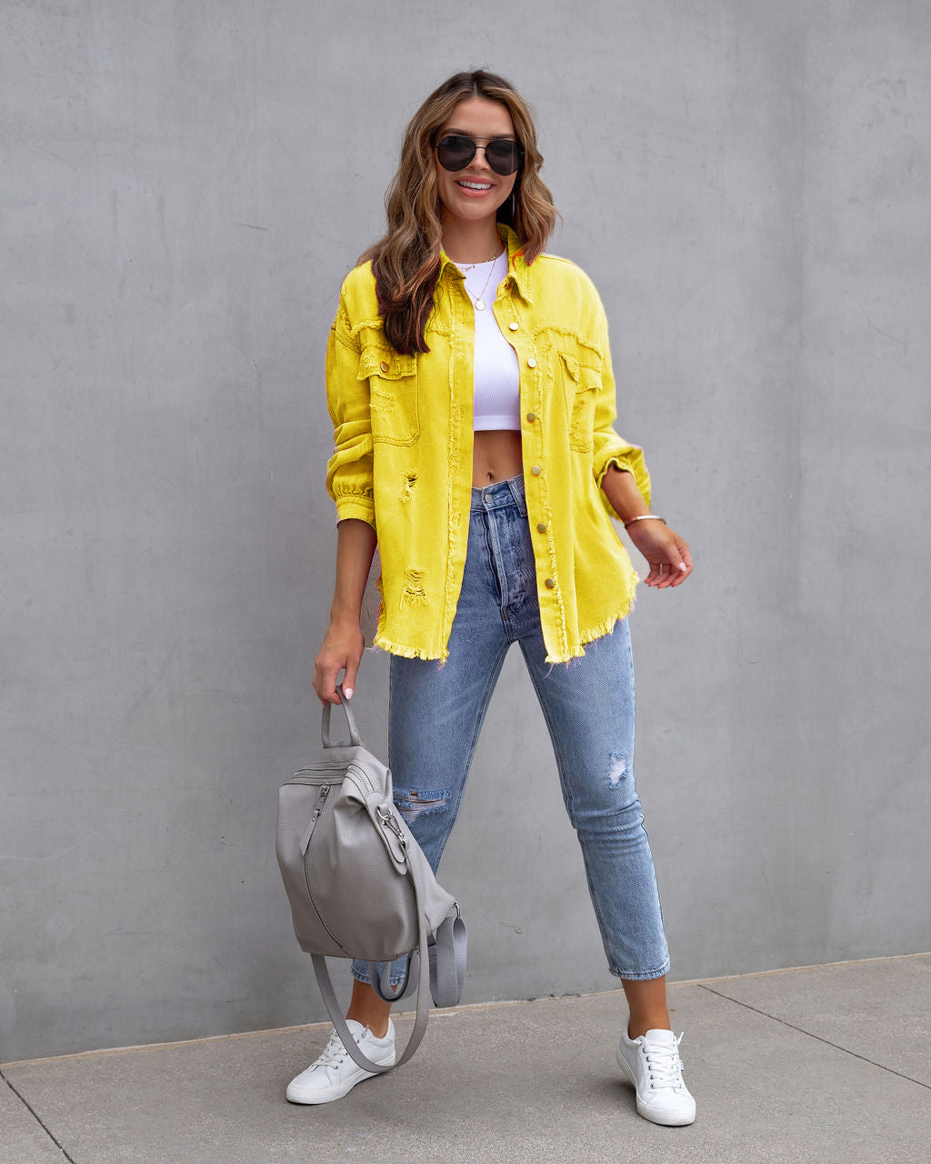 Chaqueta camisera rasgada Loom & Soul para mujer – Top casual de ajuste holgado con botones para primavera y otoño