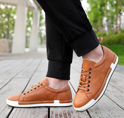 Loom & Soul Zapatos Artesanales de Hombre – Modelo Bajo con Cordones y Talón Plano, Suela de Goma Antideslizante, Interior de PU y Plantilla Acolchada