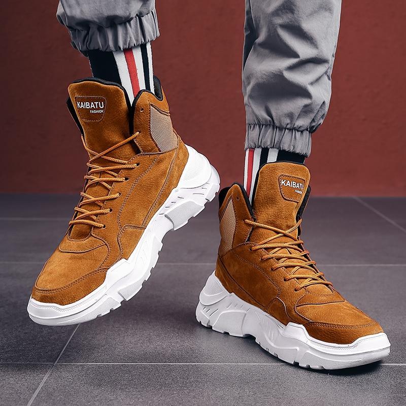 Botas Martin de caña alta Loom & Soul para hombre – Botas de cuero casuales de suela gruesa con diseño de correa cruzada, suela de goma amortiguadora y forro de malla cálido