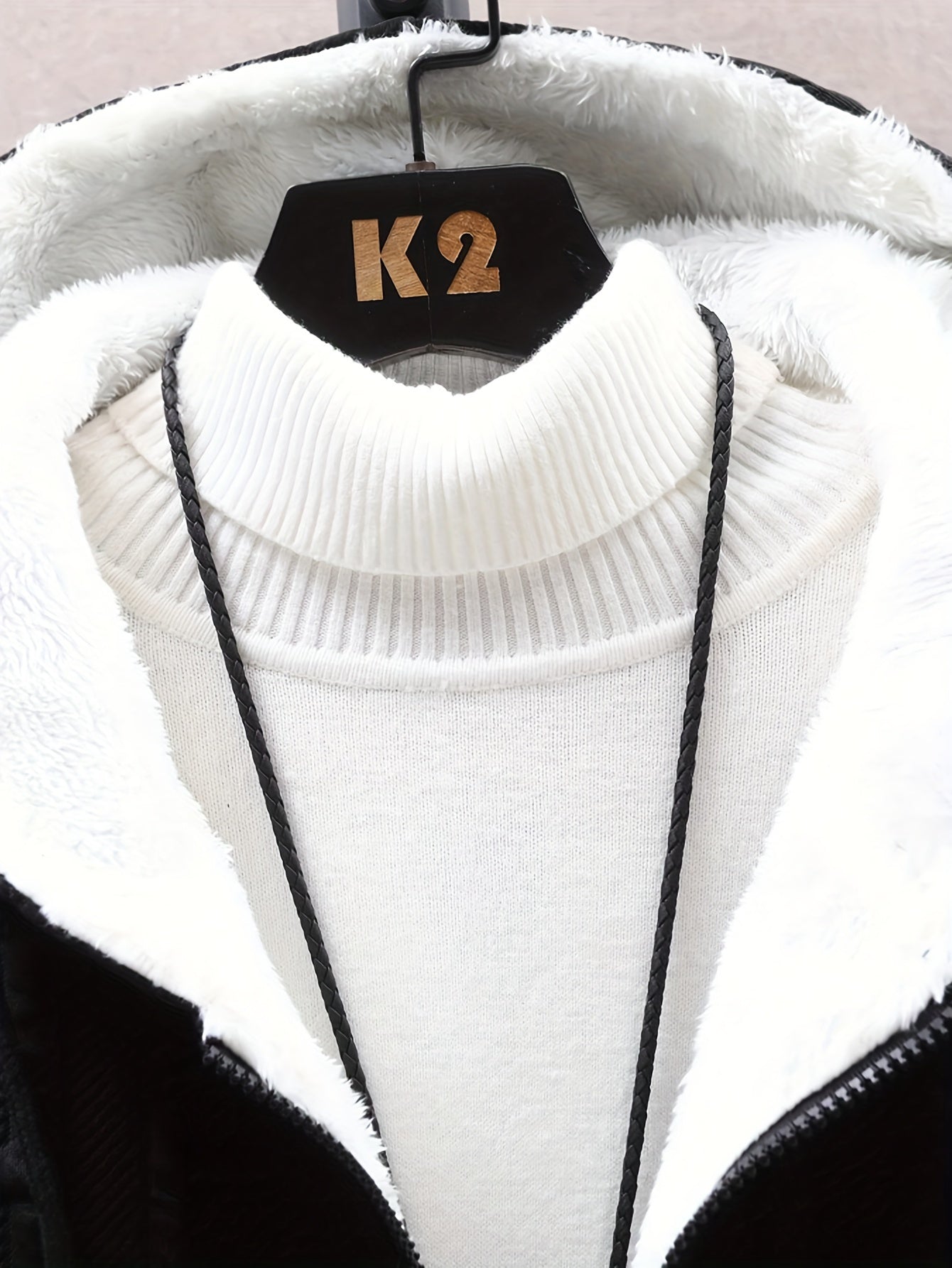 Sudadera con capucha y cremallera de felpa para hombre Loom & Soul - Edición festiva