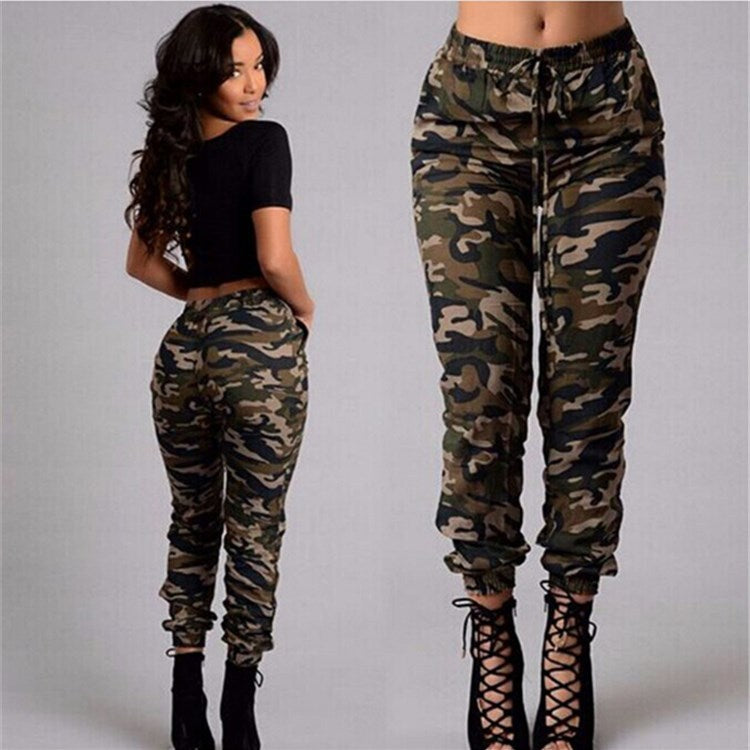 Pantalon camouflage femme Loom & Soul – Pantalon camouflage coupe urbaine, taille mi-haute et jambes fuselées