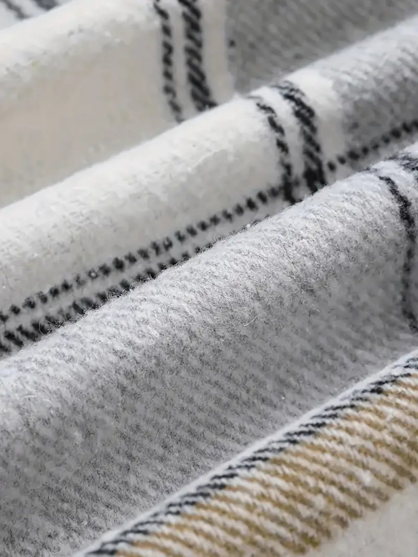 Women’s Plaid Hooded Wool-Lined Jacket – Casual Warmth Fit