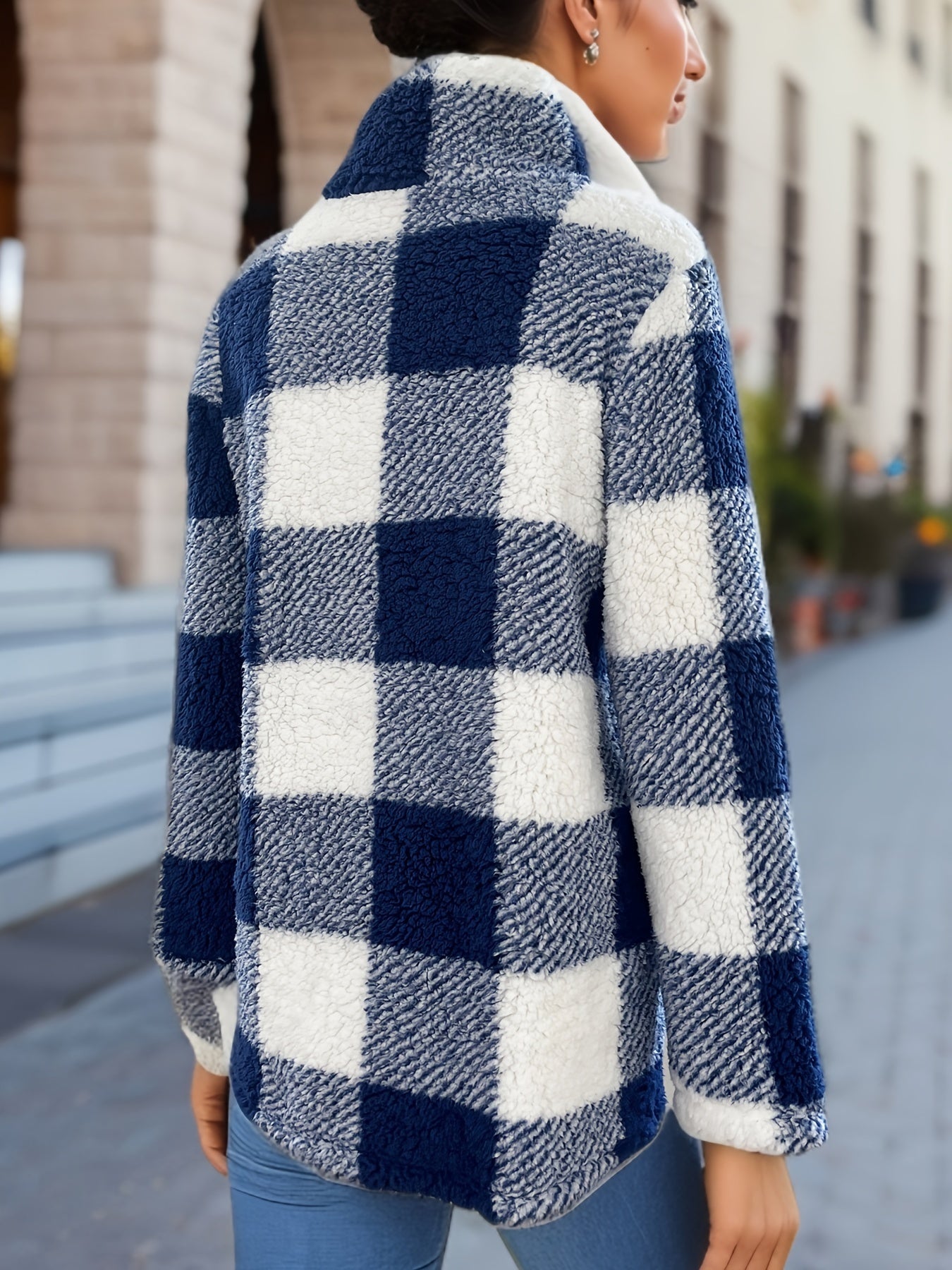 Pull douillet pour femme à col montant avec fermeture éclair – Motif écossais