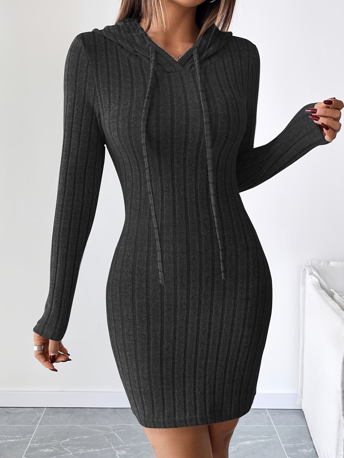 Vestido bodycon acanalado con capucha para mujer – Lazo ajustable, manga larga, corte lápiz