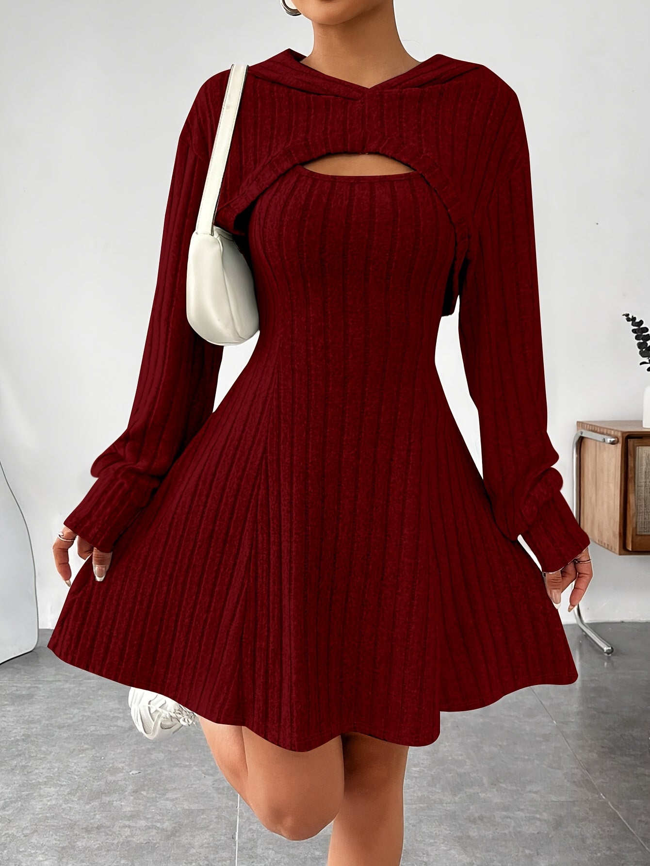 Ensemble 2 pièces côtelé pour femme – Top court à capuche et robe moulante