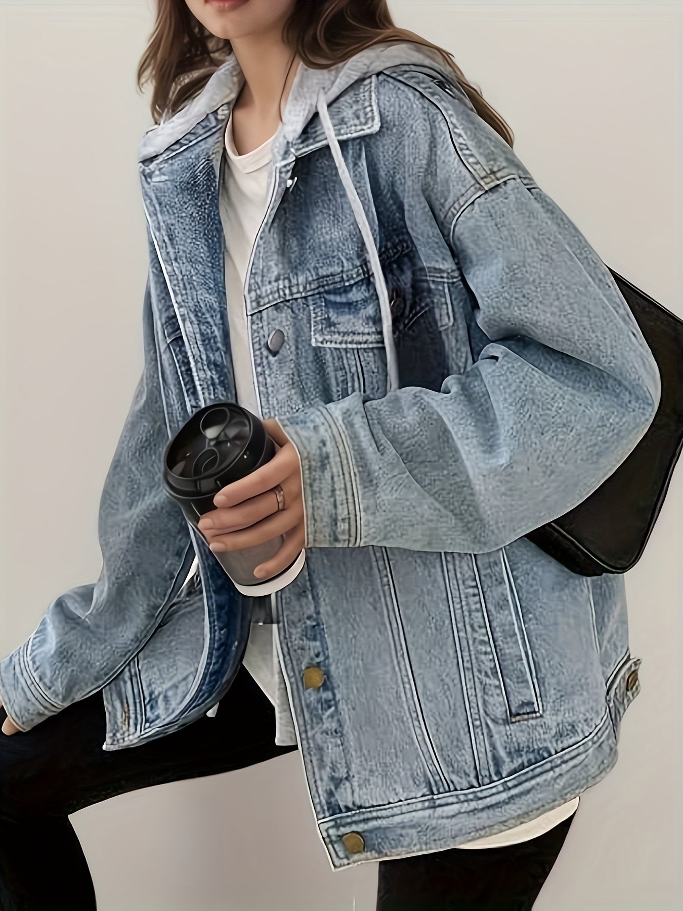 Women’s Oversized Hooded Denim Jacket – Lightweight Retro Fit