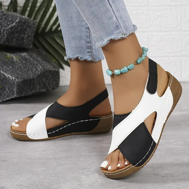 Sandalias de cuña cruzadas con bloques de color Loom & Soul para mujer – Zapatos romanos de plataforma de verano con correa de velcro
