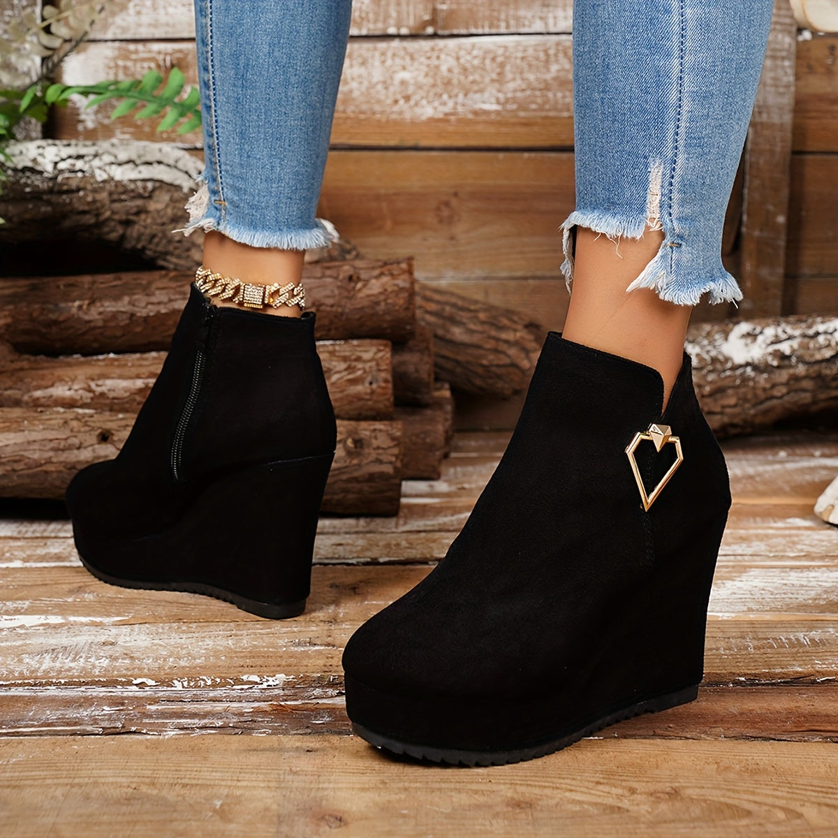 Women’s Chunky Platform Ankle Boots – Bold Zipper Fashion Boots