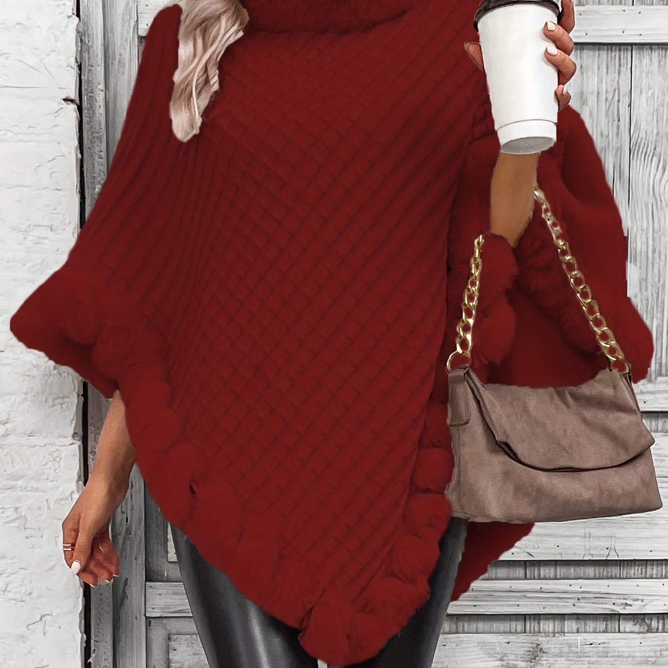 Cape en fausse fourrure pour femme – Vêtement d'extérieur d'hiver élégant à col en peluche