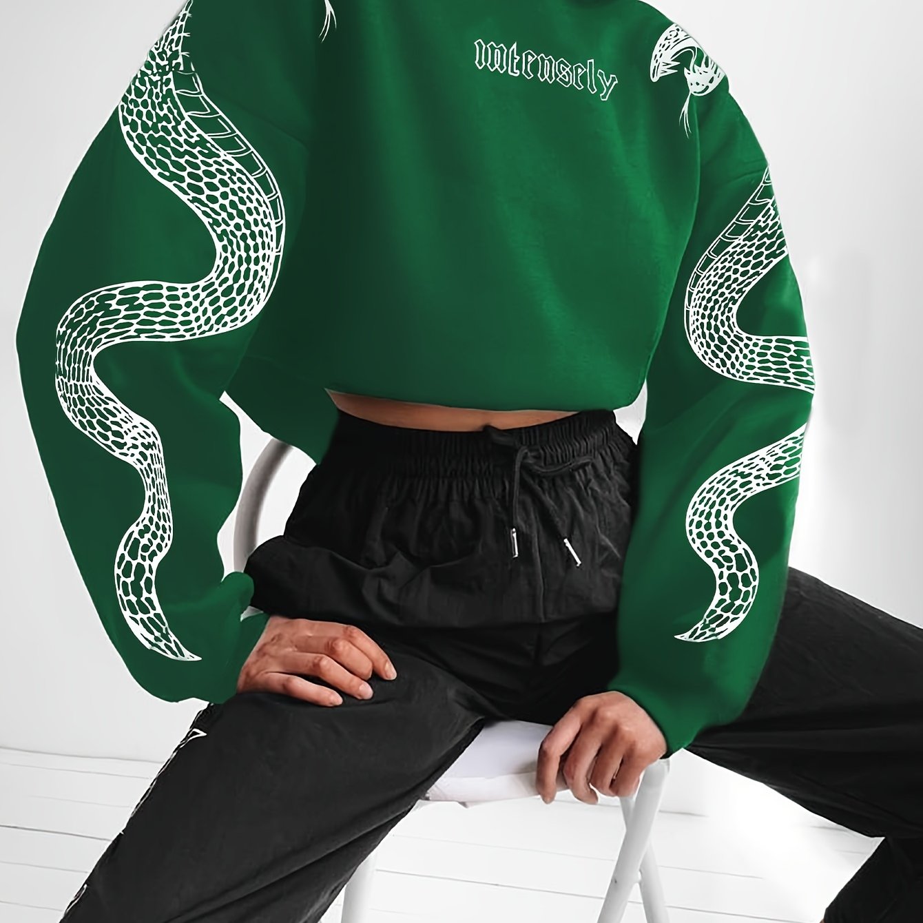 Sudadera con capucha roja para mujer – Sudadera urbana con estampado de Fénix y Mariposa