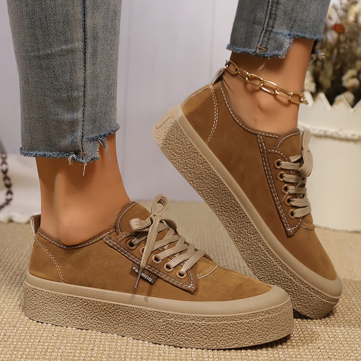 Zapatillas Bajas Minimalistas con Cordones para Mujer – Calzado Casual Versátil