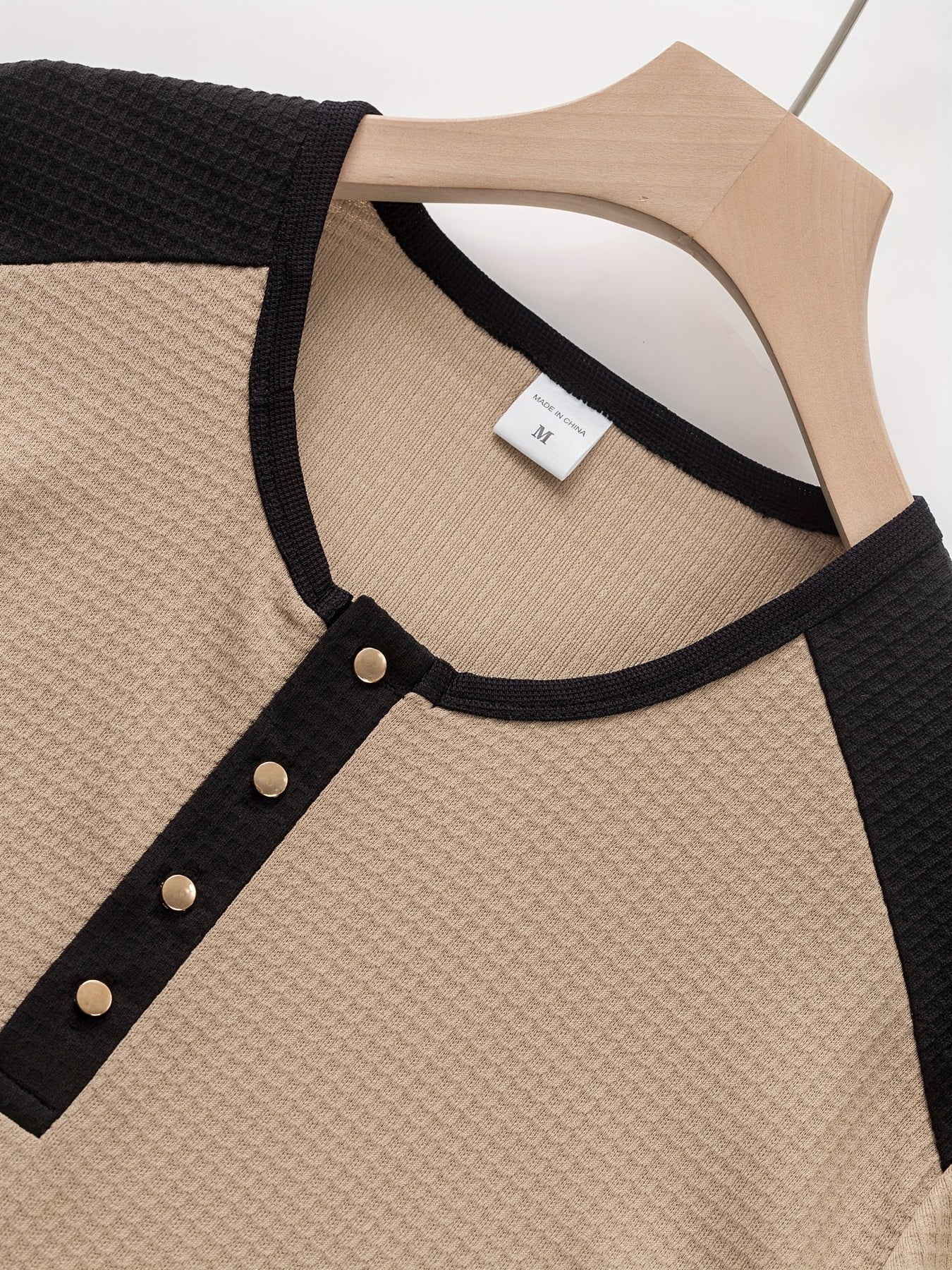 Chemise Henley gaufrée pour homme – Haut boutonnée toutes saisons blanc et noir