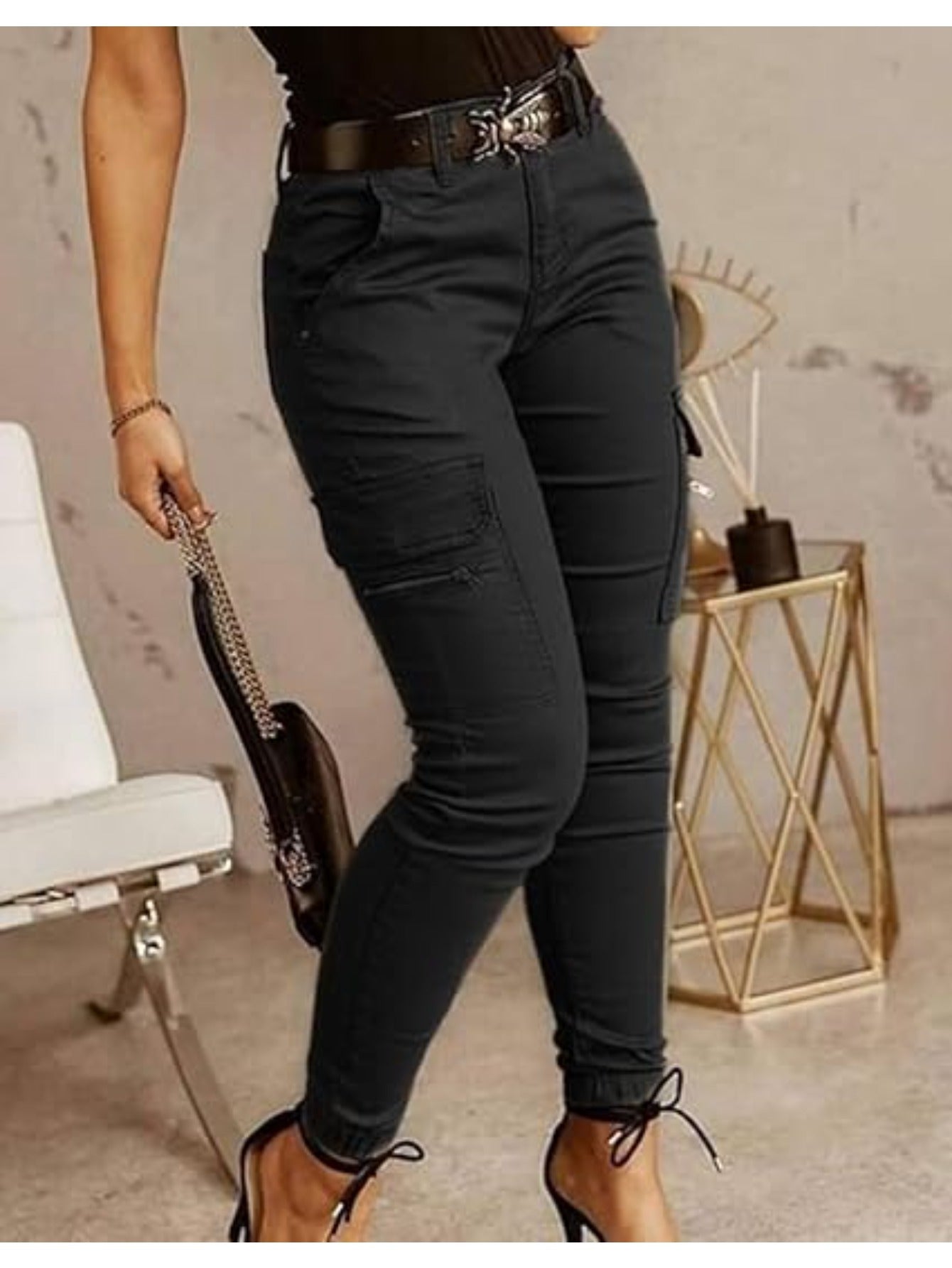 Pantalones de mujer estilo jogger cargo ajustados — Pantalones elásticos entallados estilo utilitario