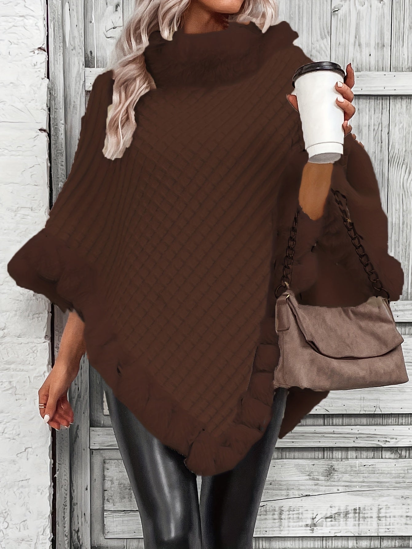 Cape en fausse fourrure pour femme – Vêtement d'extérieur d'hiver élégant à col en peluche