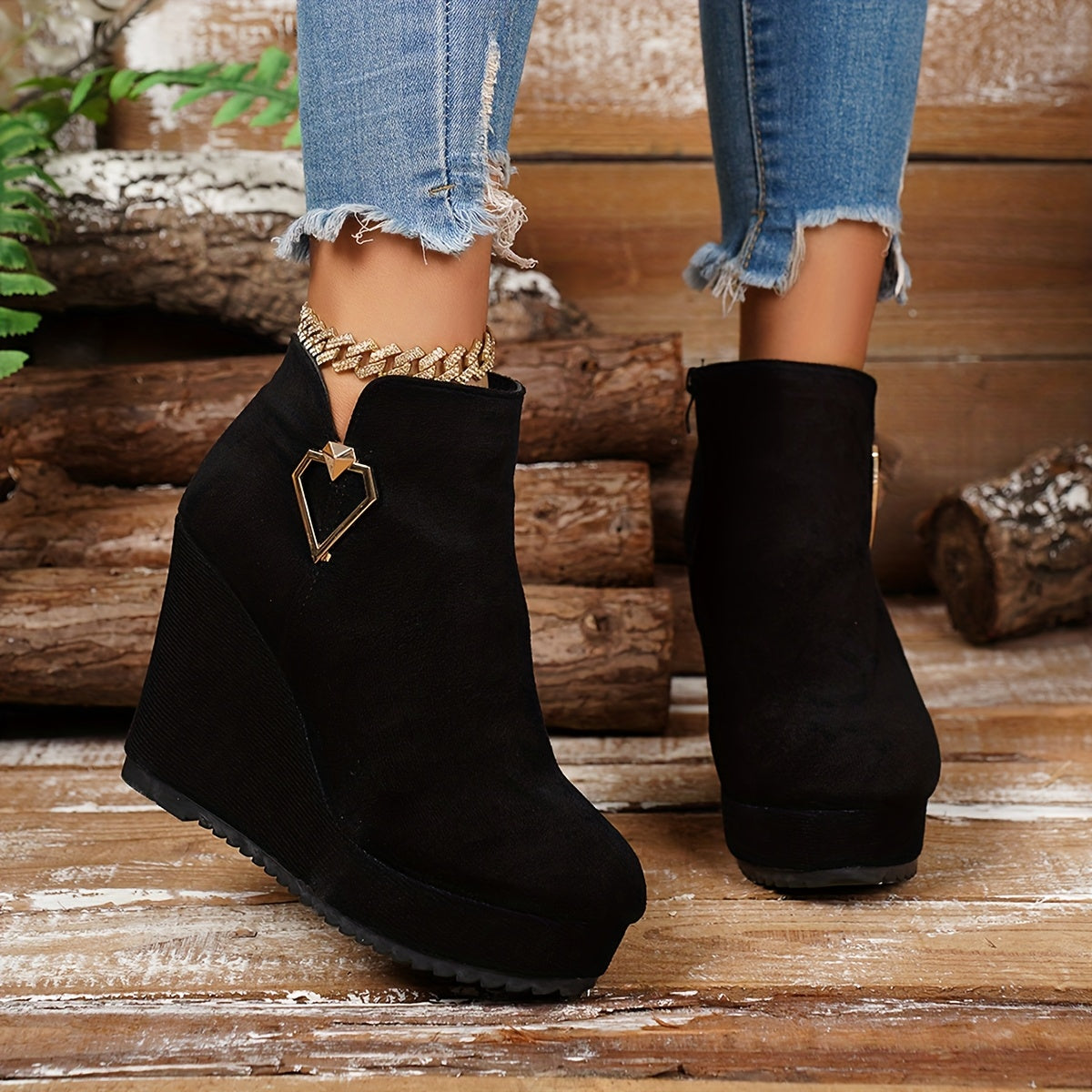 Women’s Chunky Platform Ankle Boots – Bold Zipper Fashion Boots