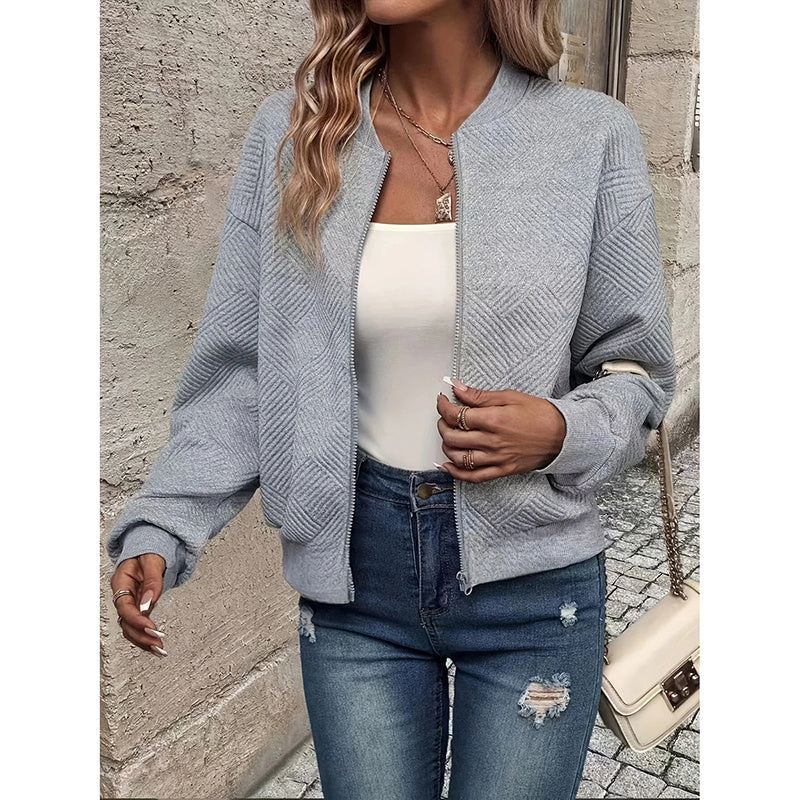 Chaqueta bomber texturizada de Loom & Soul para mujer – Abrigo de moda de otoño con cuello alto y cremallera | Ropa de abrigo informal, ligera y elegante