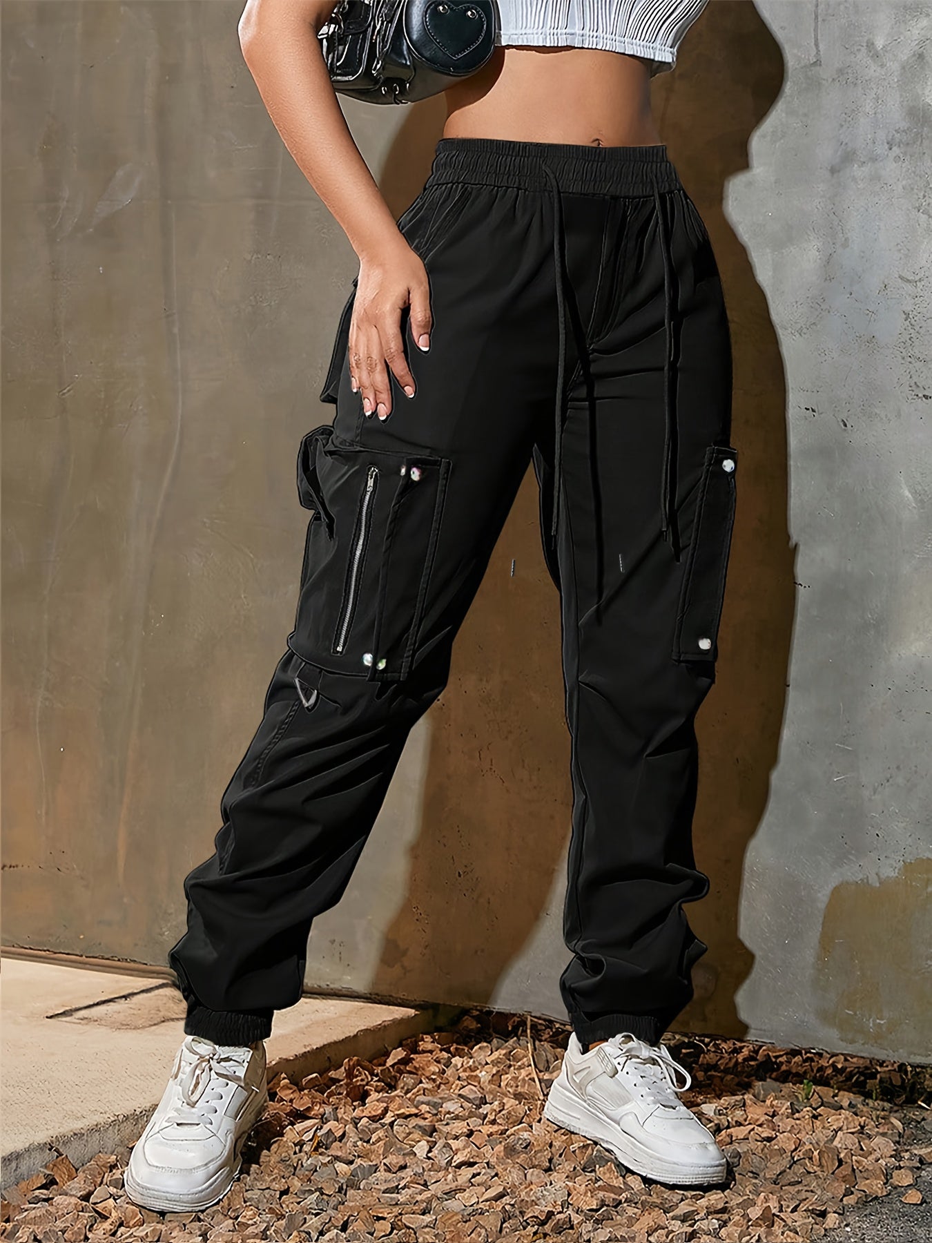 Pantalones cargo de mujer con cordón ajustable – Corte casual urbano con múltiples bolsillos