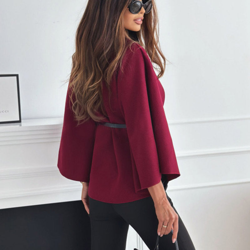 Haut cape chauve-souris Loom & Soul – Veste ceinturée en laine à col montant pour femme