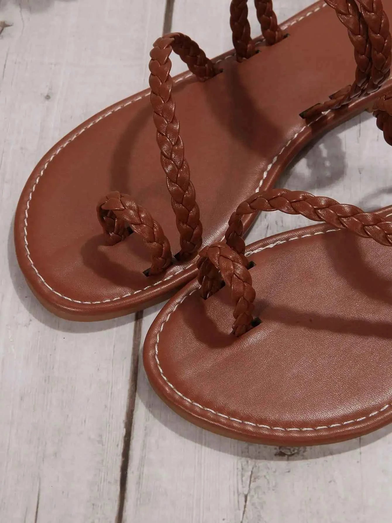 Minimal Flat Sandals – Lightweight Soft Sole Summer Style