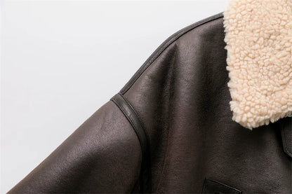 Chaqueta de piel sintética de borrego Loom & Soul – Abrigo de invierno cálido vintage con cinturón para mujer