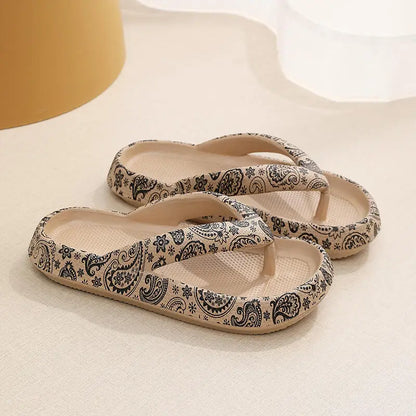 Women’s Leopard Platform Flip Flops – Lightweight Summer Slides