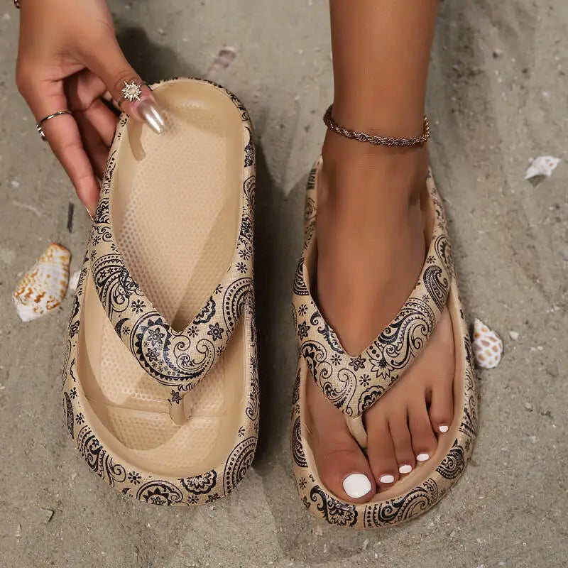 Women’s Leopard Platform Flip Flops – Lightweight Summer Slides