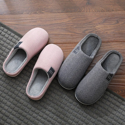 Loom & Soul™ Pantuflas de peluche CozyStep | Zapatillas de interior unisex de invierno cálidas de vellón – Antideslizantes, suaves y ultracómodas
