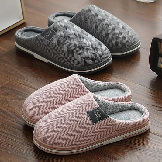 Loom & Soul™ Pantuflas de peluche CozyStep | Zapatillas de interior unisex de invierno cálidas de vellón – Antideslizantes, suaves y ultracómodas