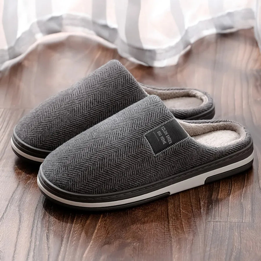 Loom & Soul™ Pantuflas de peluche CozyStep | Zapatillas de interior unisex de invierno cálidas de vellón – Antideslizantes, suaves y ultracómodas