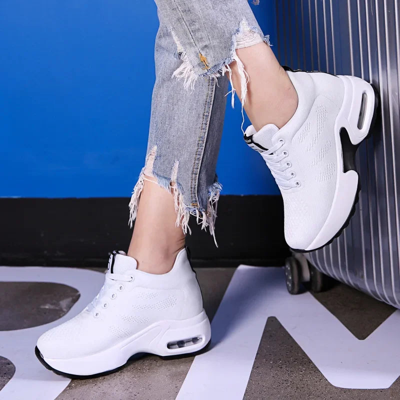 Chaussures de sport compensées pour femmes Loom & Soul – Baskets respirantes à talon compensé