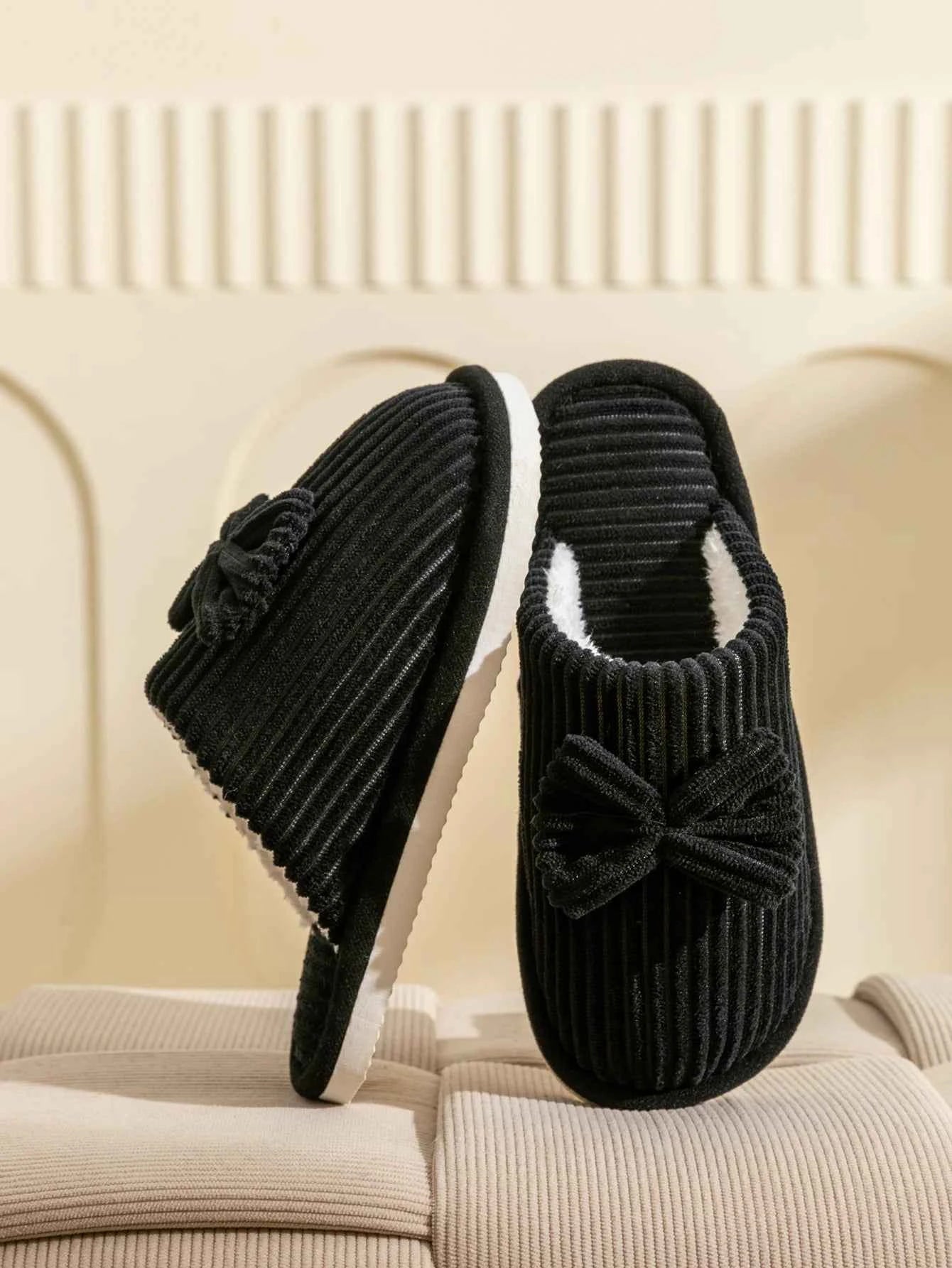 Bow Plush Home Slippers – Cozy Soft Comfort Slides