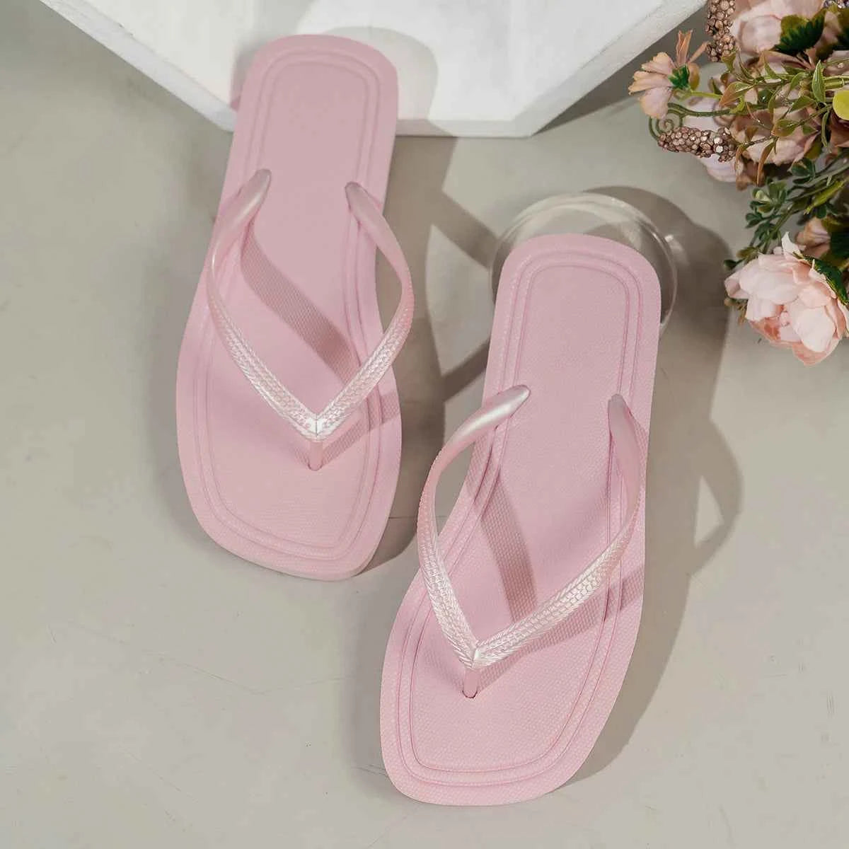 Minimal Square Toe Flip Flops – Lightweight Summer Comfort