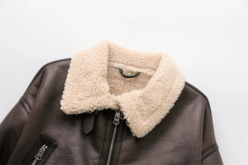 Chaqueta de piel sintética de borrego Loom & Soul – Abrigo de invierno cálido vintage con cinturón para mujer