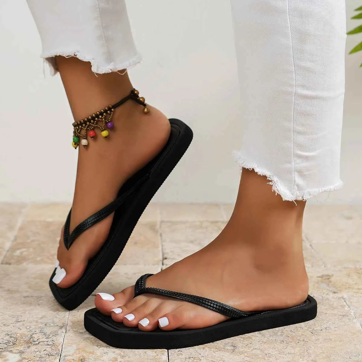 Minimal Square Toe Flip Flops – Lightweight Summer Comfort