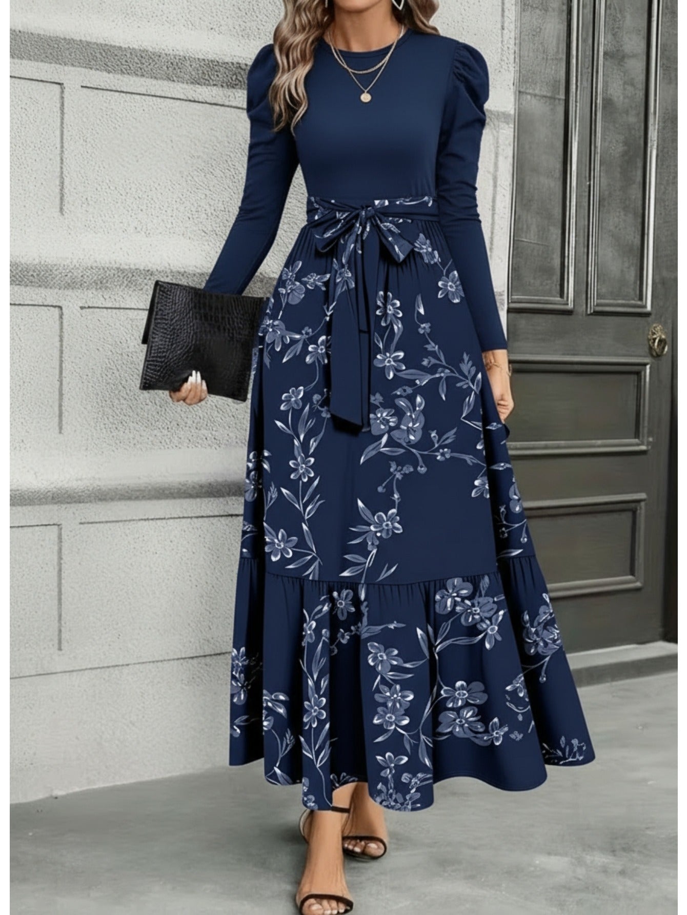 Vestido largo con lazo en la cintura y estampado floral en azul marino – Elegante vestido retro con corte ajustado y falda acampanada