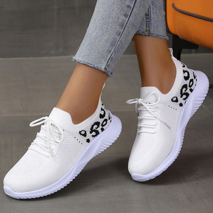 Zapatillas con cordones con estampado de leopardo de Loom & Soul – Zapatillas deportivas blancas casuales de mujer con puntera redonda