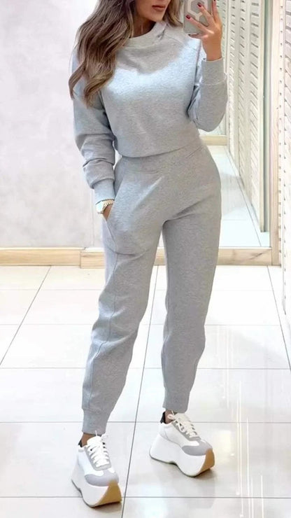Women’s Sport Luxe Set – Zip Pullover & Slim Fit Trousers