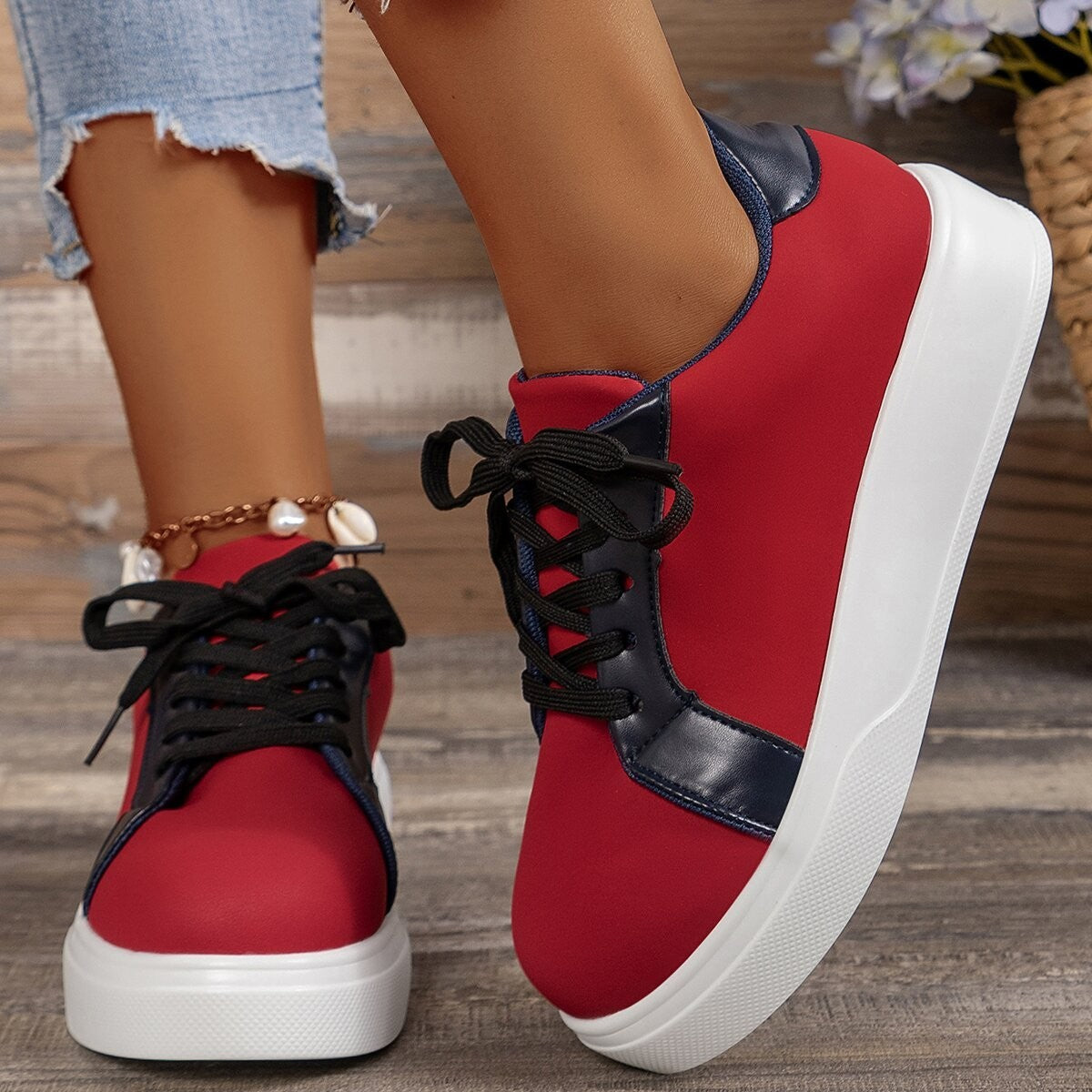 Zapatillas Retro con Cordones Loom & Soul™ – Zapatos de Caminar de PU para Mujer con Elevación Cómoda de 3–5CM y Suela de Goma