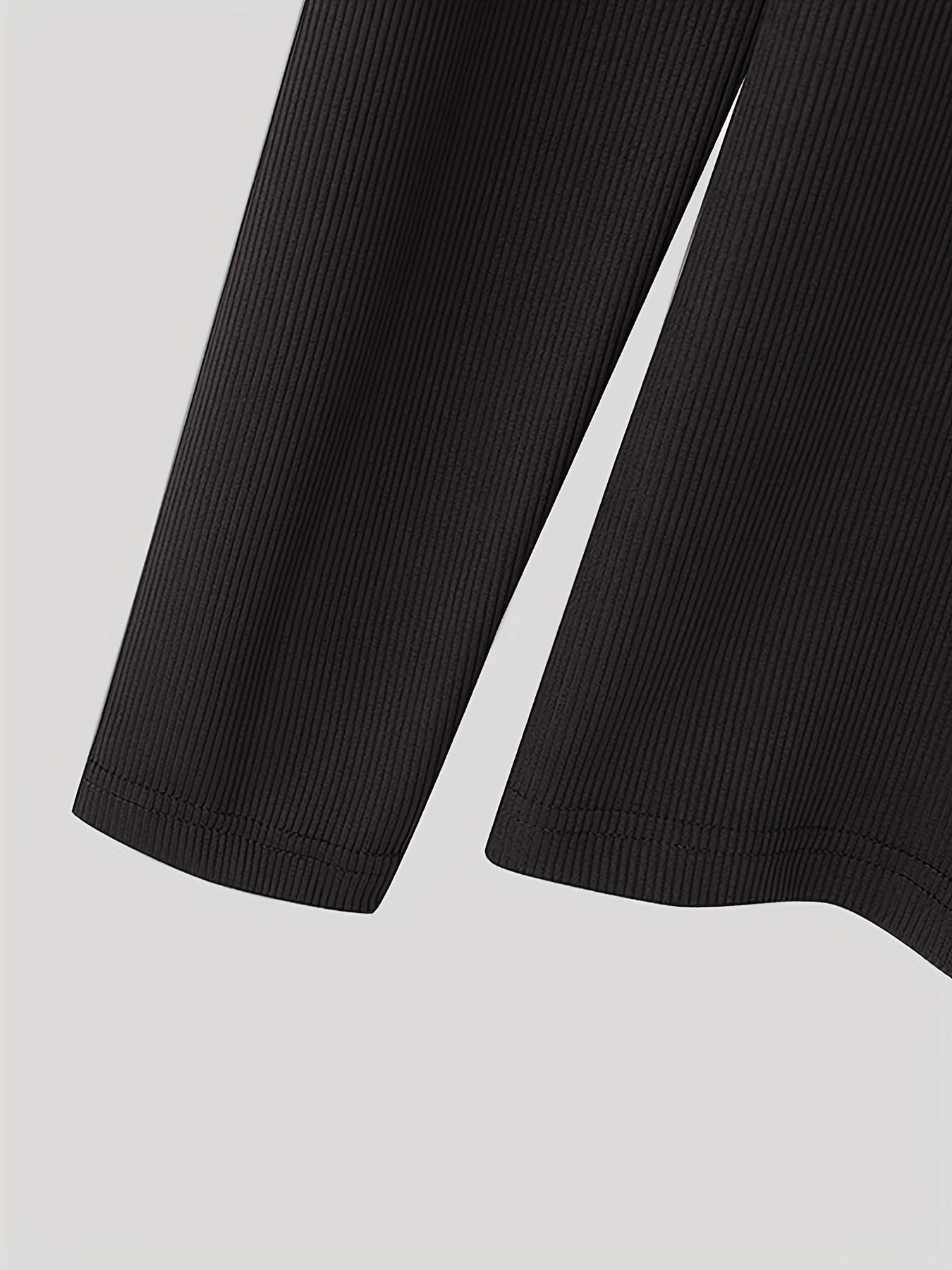 Camiseta de cuello alto ajustada para hombre - Camisa de punto con detalle de botones