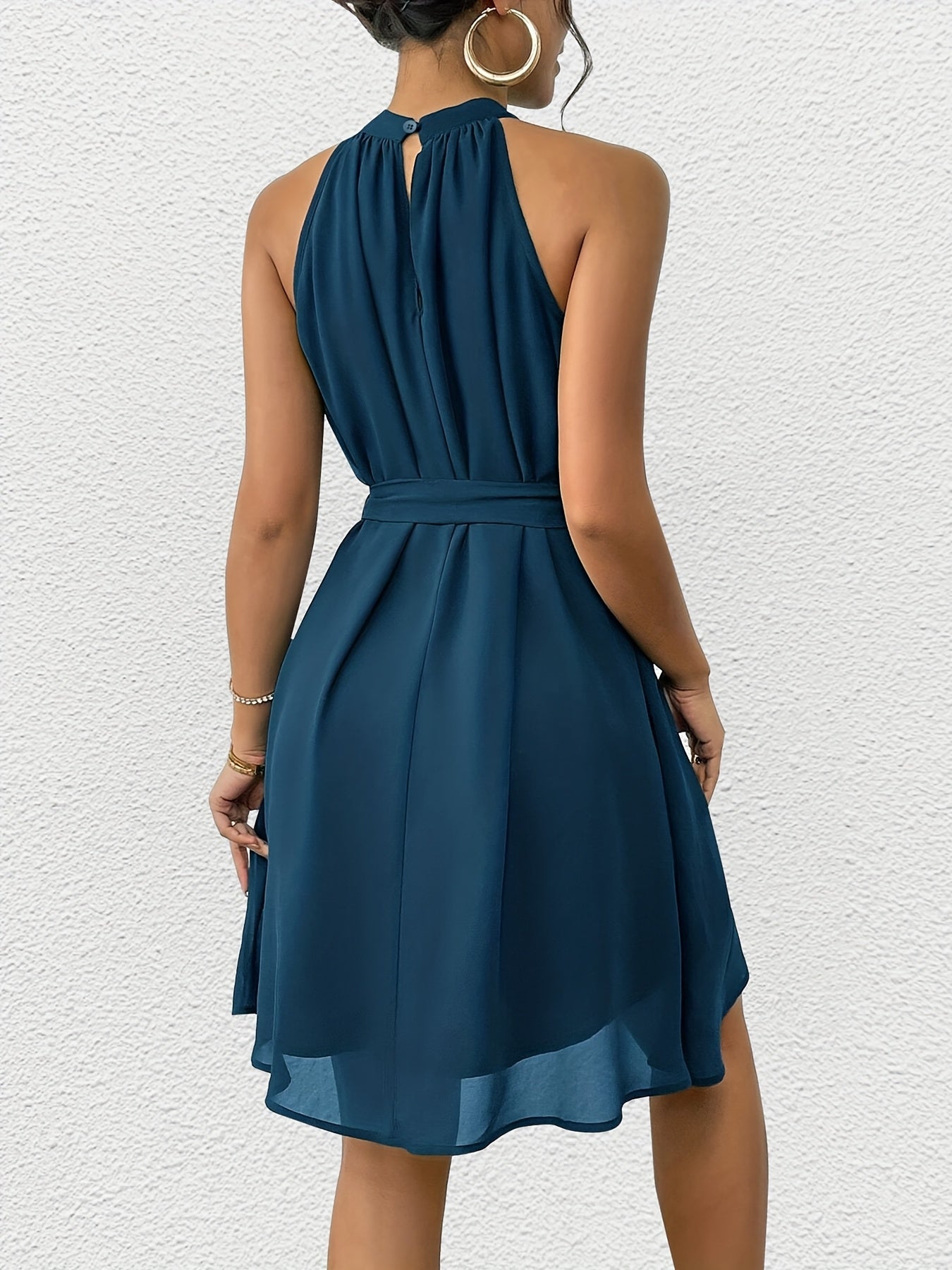 Elegante vestido de tubo con cinturón – Vestido midi clásico de color liso