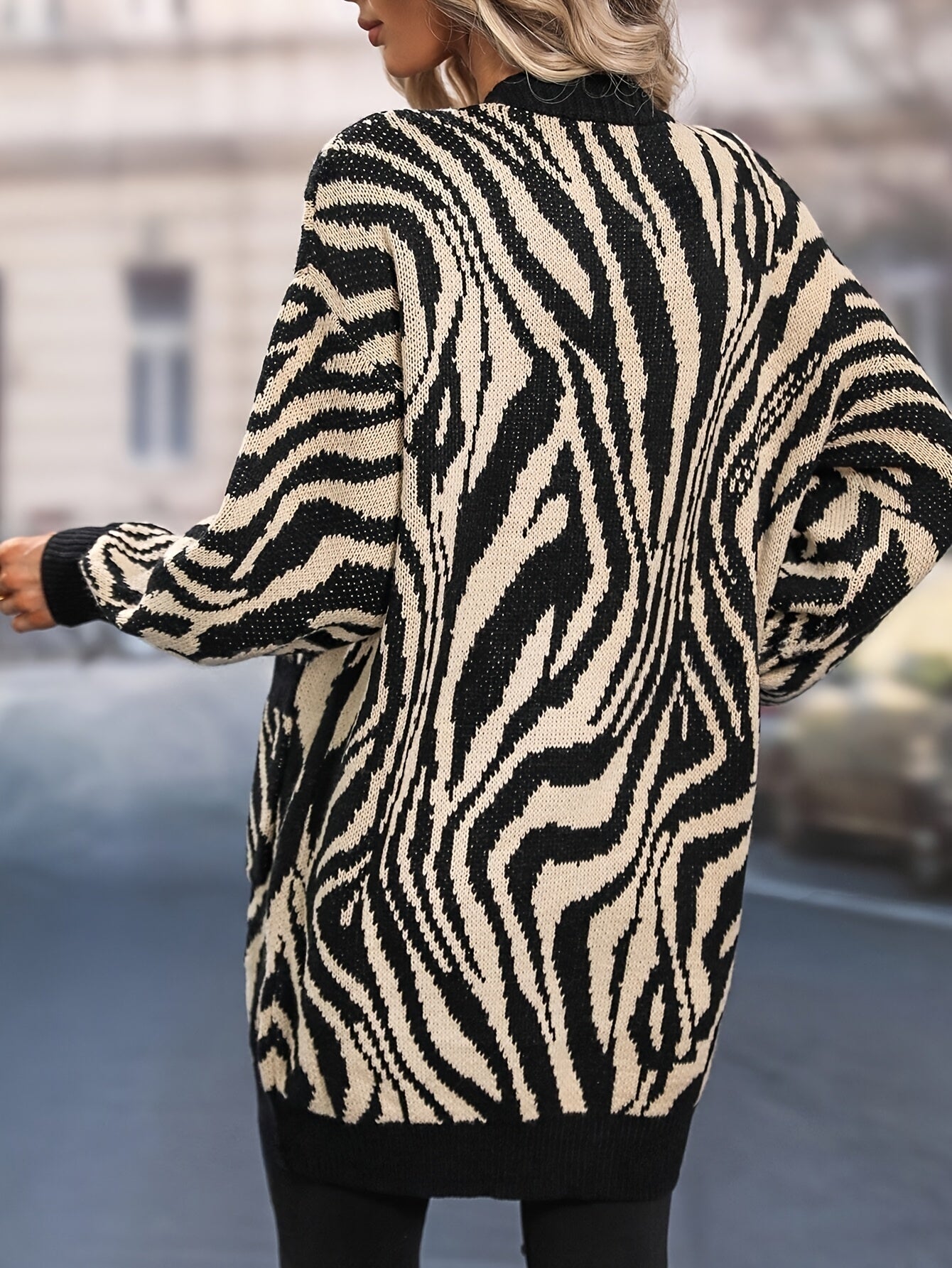 Elegant Leopard Print Cardigan – Open Front Knit with Pockets