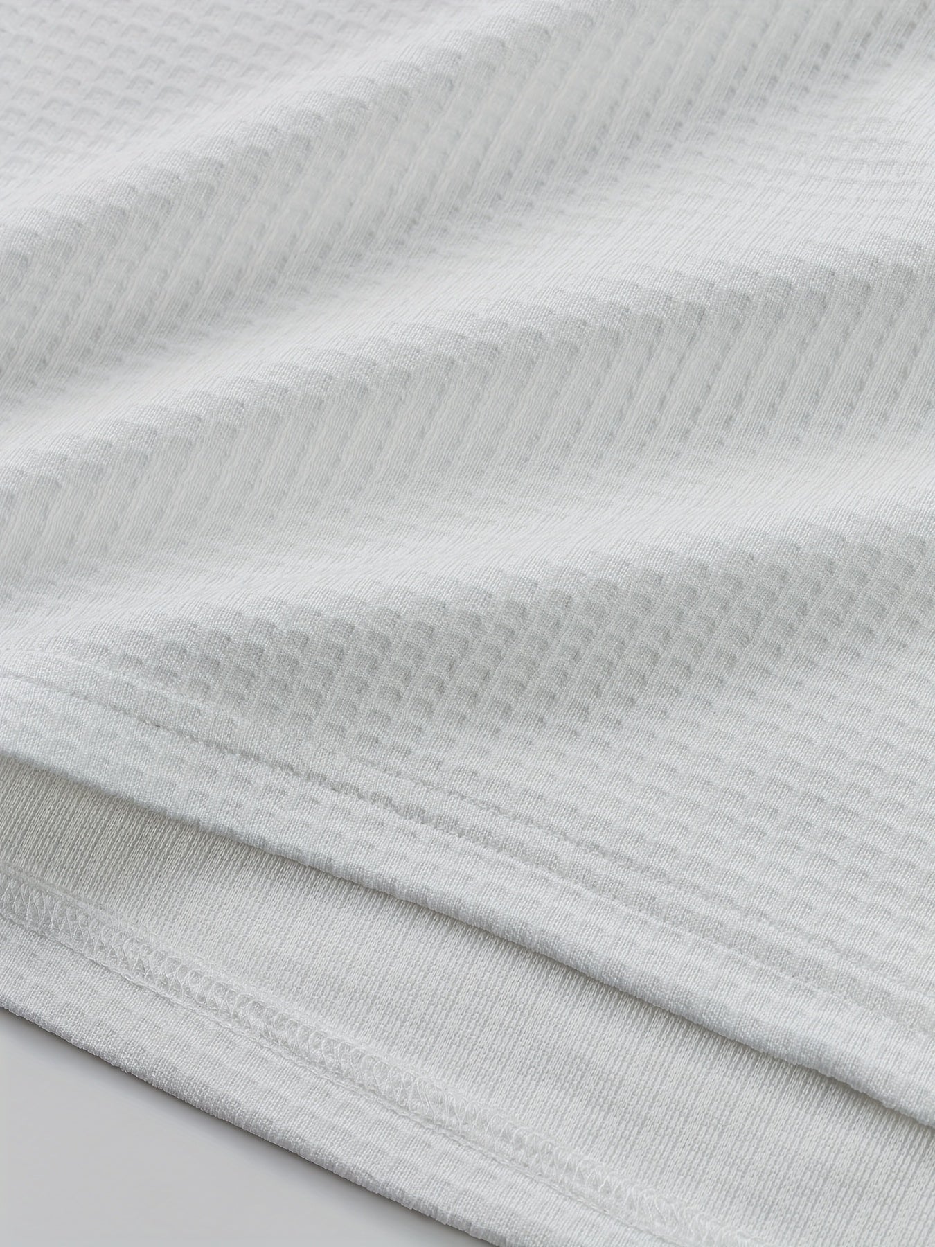 Chemise Henley gaufrée pour homme – Haut boutonnée toutes saisons blanc et noir