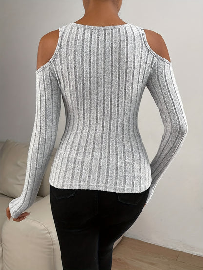 Elegante camiseta de punto con cuello redondo y detalles calados para mujer – Ideal para todas las estaciones