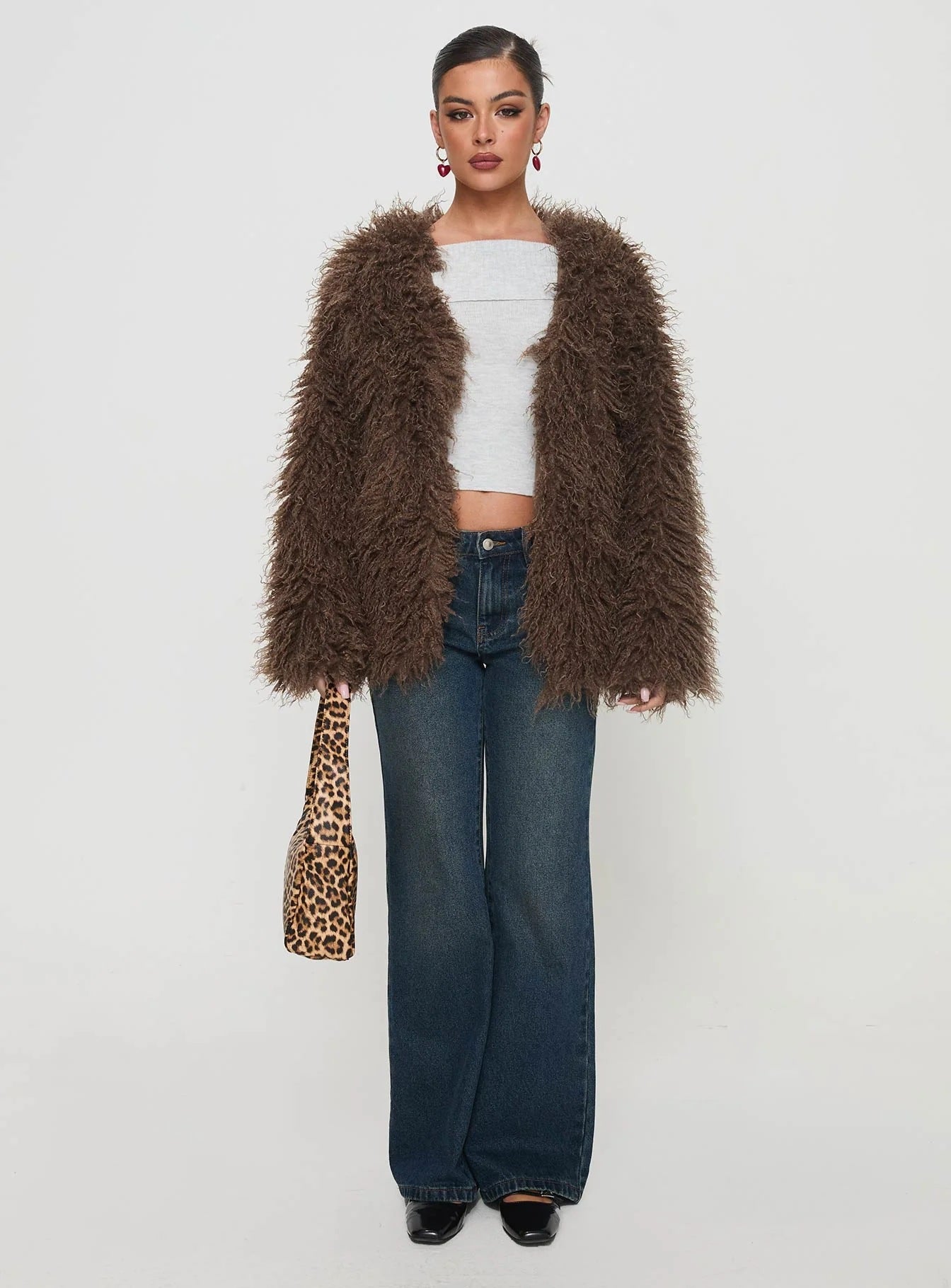 Chaqueta de Pelo Sintético para Mujer con Costuras de Cuero – Abrigo Estilo Urbano